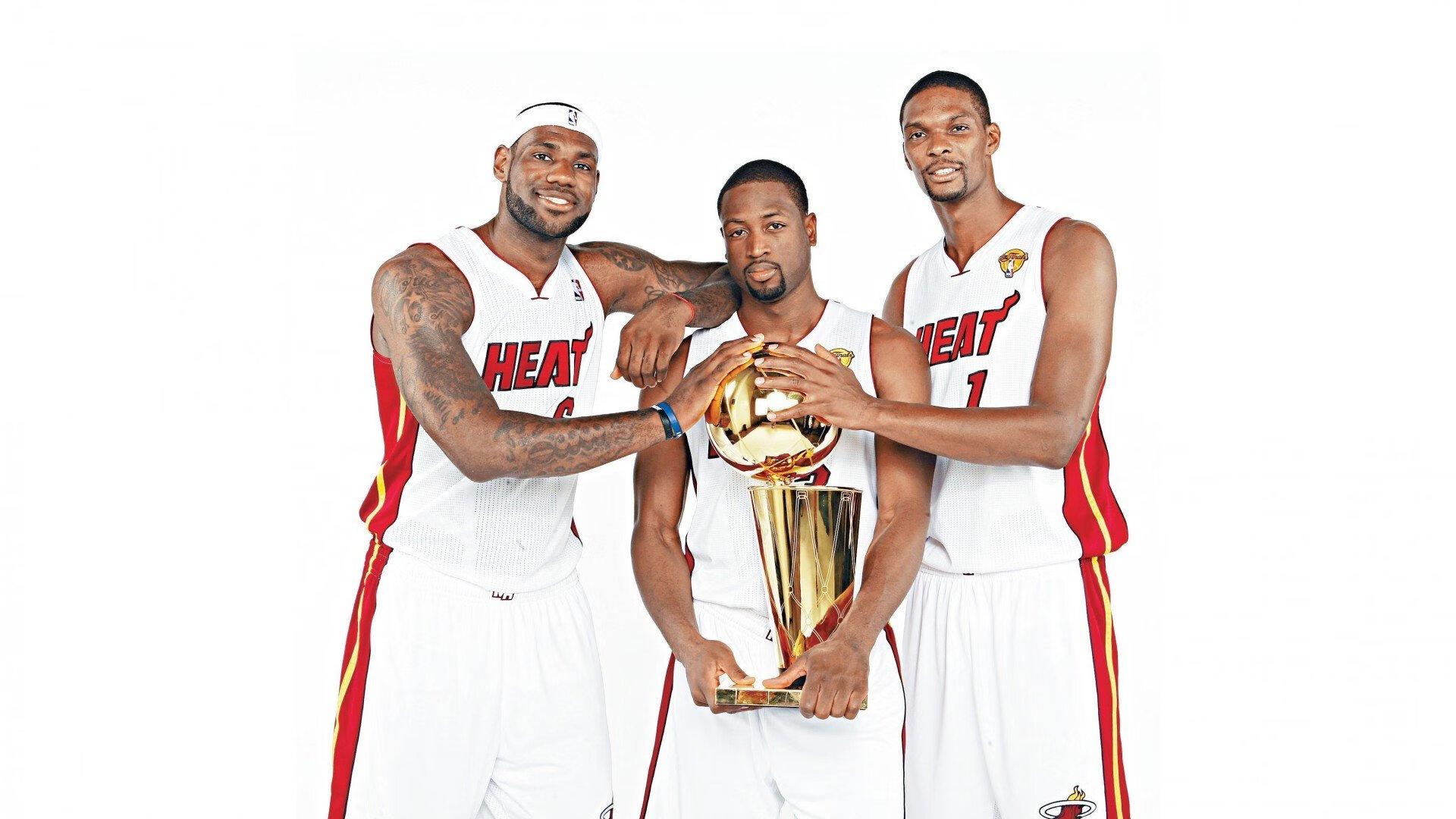 保罗读心术惊显赛场，队友惊叹其预判利拉德传球时机